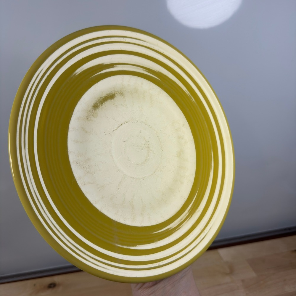 Fiesta Homer Laughlin Yellow 9 inch Classic Rim Luncheon Plate USA Lead Free - Picture 2 of 7